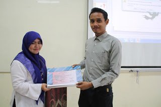 OPEN RECRUITMENT ECONOCHANNEL 2016 KEGIATAN SPEC HARI KETIGA: PELATIHAN EDITOR DAN LAYOUTER