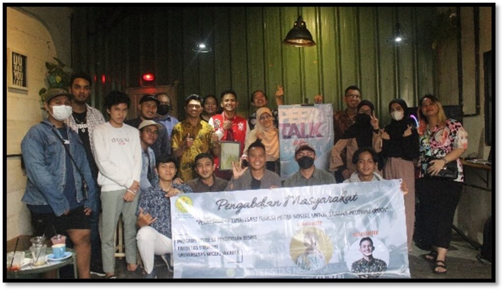 Pengabdian Masyarakat Pelatihan Optimalisasi Fungsi Media Sosial Untuk Sarana Promosi UMKM