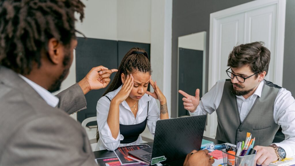 5 Ciri Organisasi yang Toxic Beserta Cara Mengatasinya