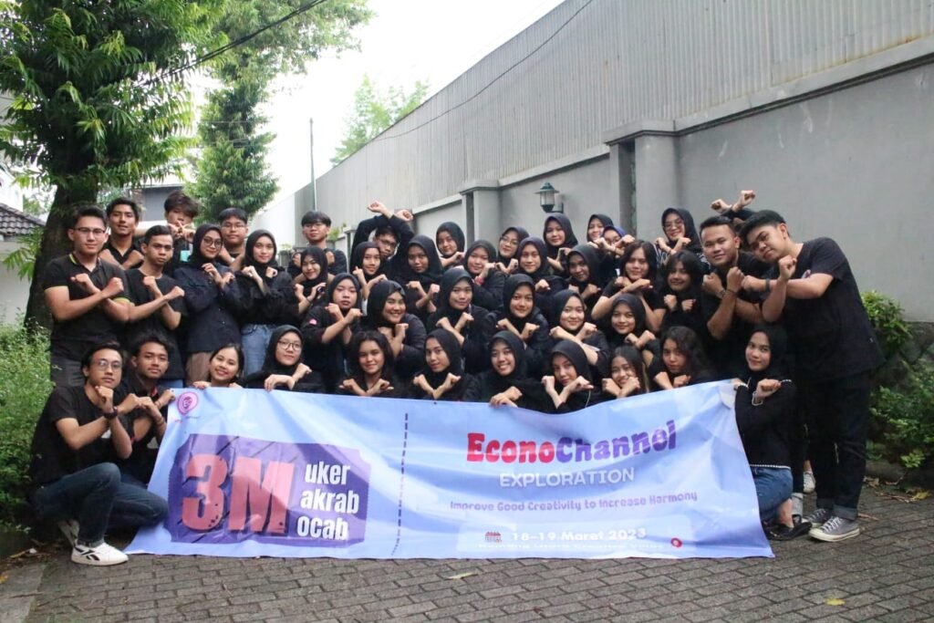 Keseruan Acara 3M (Muker, Makrab, Mocab) Kabinet Exploration EconoChannel