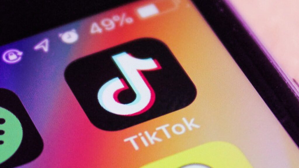 IMPLIKASI PERKEMBANGAN TIKTOK SHOP TERHADAP UMKM INDONESIA: ANTARA PELUANG DAN TANTANGAN