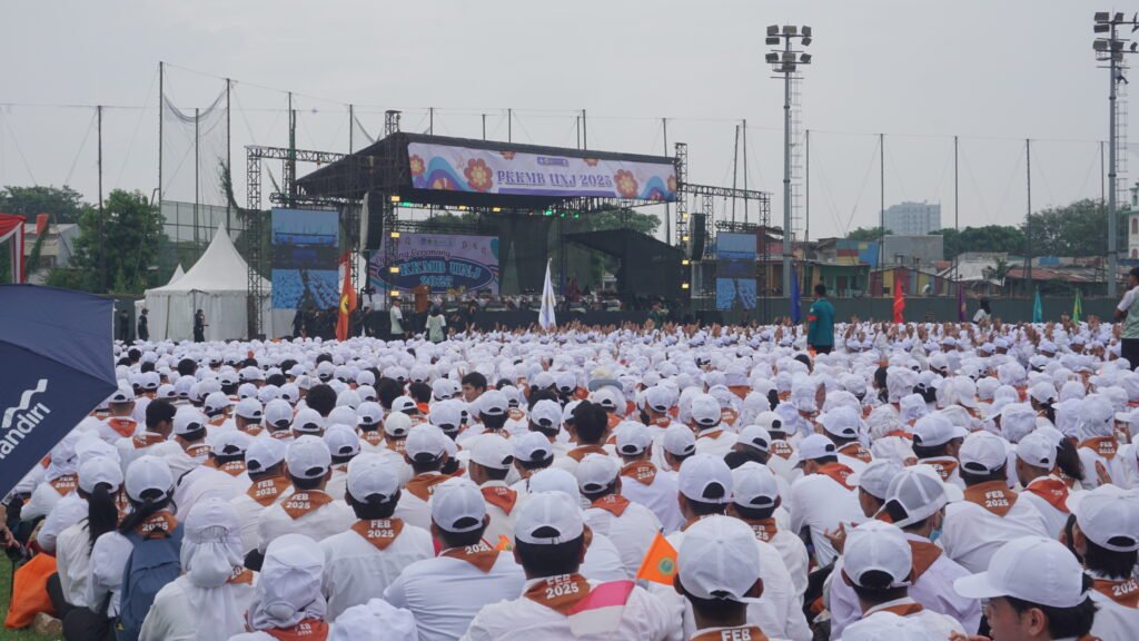 Opening PKKMB UNJ 2025 Menyambut Mahasiswa Baru dengan Meriah