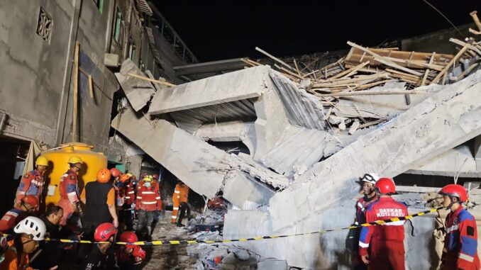 Dari Tempat Belajar Jadi Puing: Tragedi Ponpes Al Khoziny yang Bikin Geger Sidoarjo