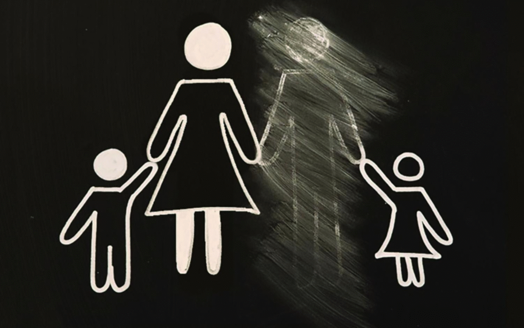 Bukan Hanya Soal Ayah yang Absen: Ini Perbedaan Fatherless dan Daddy Issues!