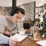 Nada yang Mengubah Hari: Ketika Musik Menjadi Teman Produktivitas